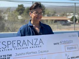 Juanita "Jena" Martinez-Inzunza Receives the 2021 Esperanza Latino Teacher Award